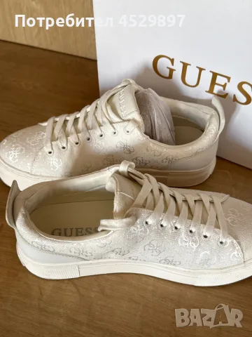 Дамски кецове Guess оригинални , снимка 2 - Кецове - 56331816