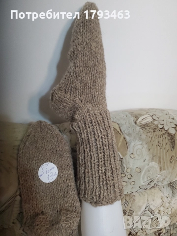 Ръчно плетени дамски чорапи размер 37, снимка 4 - Дамски чорапи - 51149561
