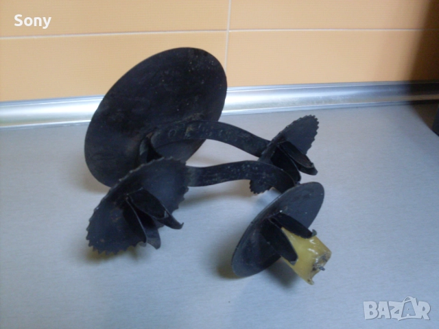 Стар железен свещник., снимка 7 - Антикварни и старинни предмети - 52712492