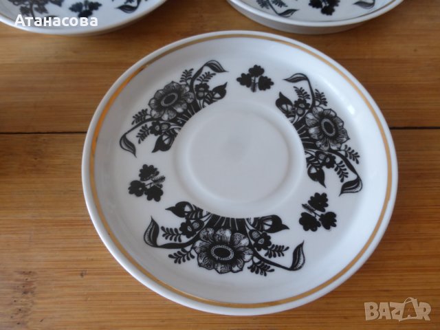 Сервиз за кафе български прозрачен порцелан 1970 г, снимка 7 - Сервизи - 44247692