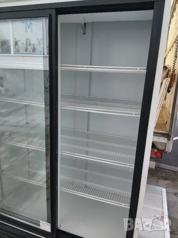 Като нова двойна XXL вертикална плюсова хладилна витрина за бира, вода, храни с 1 година гаранция! , снимка 4 - Витрини - 55946145