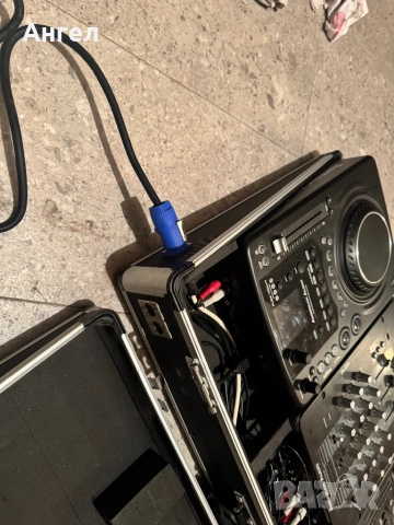 Смесителен DJ Пулт на American Audio, снимка 8 - Ресийвъри, усилватели, смесителни пултове - 53126381