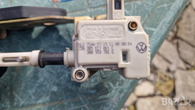3B0 959 781 D Машинка моторче централно заключване багажник комби брава VW Пасат B5.5 kombi PASSAT, снимка 2 - Части - 52644230