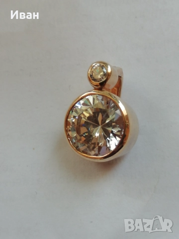 Сребърна висулка с позлата 