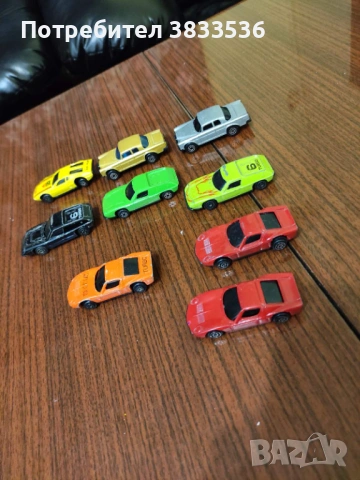 Стари малки метални колички