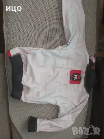 Детско горнище HELLY HANSEN , снимка 9 - Детски якета и елеци - 47391473