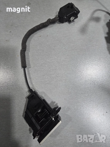 7L5857141B Ключалка с бутон брава Porsche Cayenne 