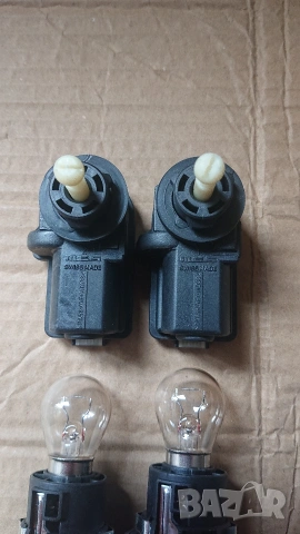 Машинки за регулиране на фара и фасунги вграден мигач за форд фокус до 2004год. , снимка 2 - Части - 53691159