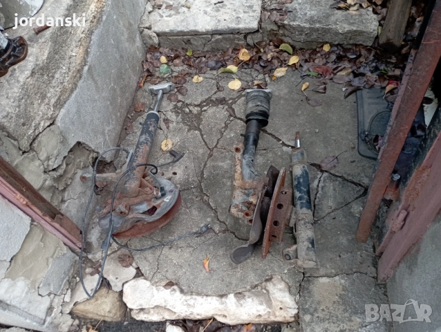 Части от Мерцедес 124, снимка 2 - Части - 51941973