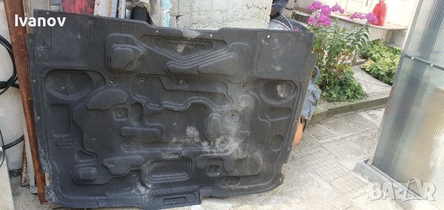 Изолация преден капак бмв е34 sound isulating engine hood 1944609 51488117668 кече капак bmw e 34