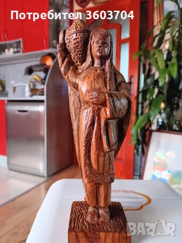 дървена статуетка, снимка 1