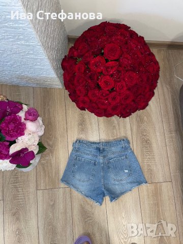 Дънкови нови къси панталони панталонки скъсани размер xs , снимка 3 - Къси панталони и бермуди - 41210922