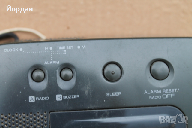 Радио с аларма Сони , снимка 2 - Радиокасетофони, транзистори - 36280454