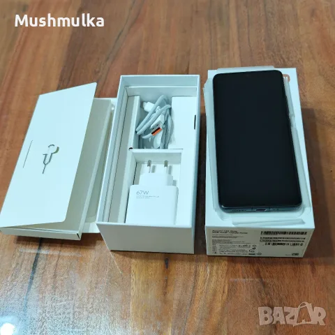 Продавам Xiaomi 12X Gray (8GB RAM / 128GB ROM) – Пълен комплект с 67W зарядно + калъф
