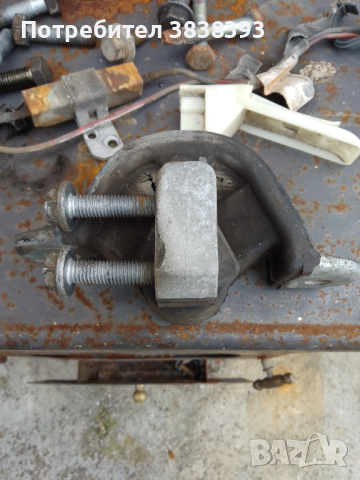 Тампон двигател за Опел астра f 1.7 tds 82 k.c. 1996г, снимка 2 - Части - 44711266