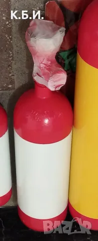 Продавам малка метална бутилка от FRG - 2,3L - 2,78 кг tara - 200 BAR - атмосфери работно налягане, снимка 2 - Въздушно оръжие - 55451217