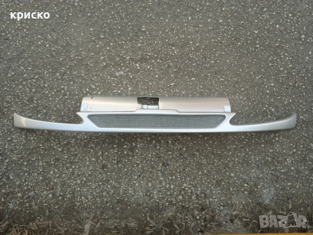 решетка пежо 206, снимка 2 - Части - 23879669