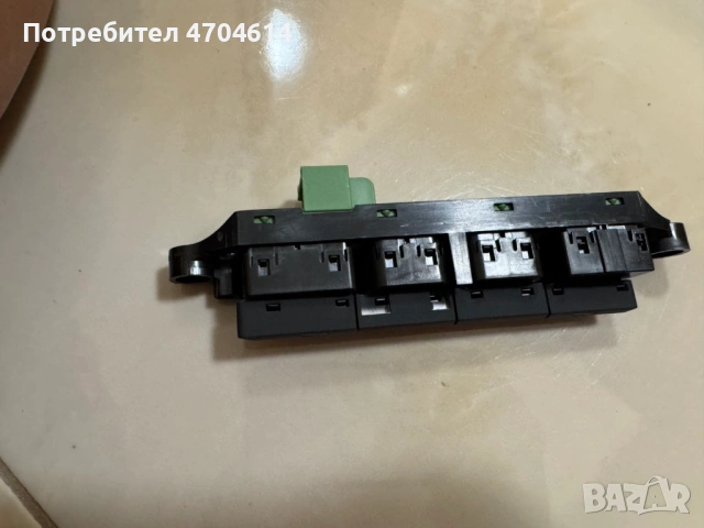 Бутони памет на предна дясна седалка на Ауди Audi A8 D4 4H само за 35Eur. 4H0959770, снимка 3 - Части - 53195944