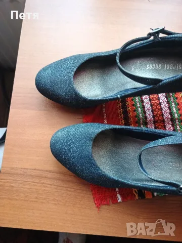 тъмно сини лъскави официални обувки на ток , снимка 4 - Дамски обувки на ток - 48783909