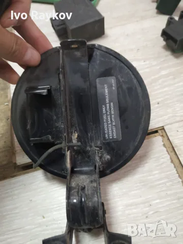 Капачка резервоар и врата за SAAB 93 , 900 , coupe, снимка 3 - Части - 50276923