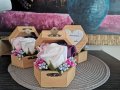 Дървена кутия със сапунени рози , снимка 1 - Изкуствени цветя - 35974498
