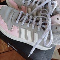 детски кецове на Adidas , снимка 1 - Детски маратонки - 42143503