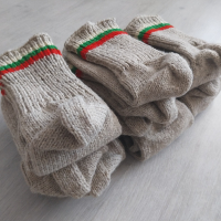 Вълнени чорапи ръчно плетени, снимка 9 - Мъжки чорапи - 44926800