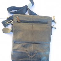 Мъжка кожена чанта с капак., снимка 4 - Чанти - 38806761