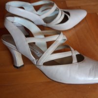 Елегантни, дамски обувки марка ESCAPADE. , снимка 2 - Дамски елегантни обувки - 41603227