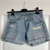 Къси дънкени панталони H&M, снимка 1 - Детски къси панталони - 41490175