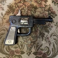 стара метална играчка пистолет, снимка 2 - Колекции - 38740255