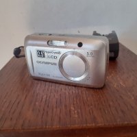 OLYMPUS Stylus 500  Digital camera - compact - 5.0 Mpix - optical zoom: 3 x

, снимка 3 - Фотоапарати - 42112178