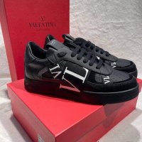 Valentino, снимка 1 - Маратонки - 34582220