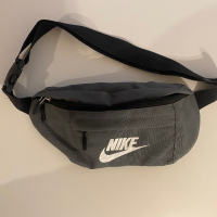 Чанти за през кръст и през гърдите Nike,Adidas,Lacoste, снимка 10 - Чанти - 42574810