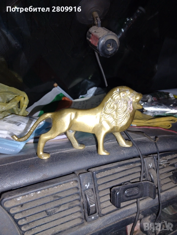 Статуя на бронзов лъв , снимка 1