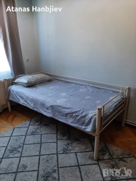 Легла с матраци 2 бр.Матраците са с пяна,не са с пружини., снимка 1