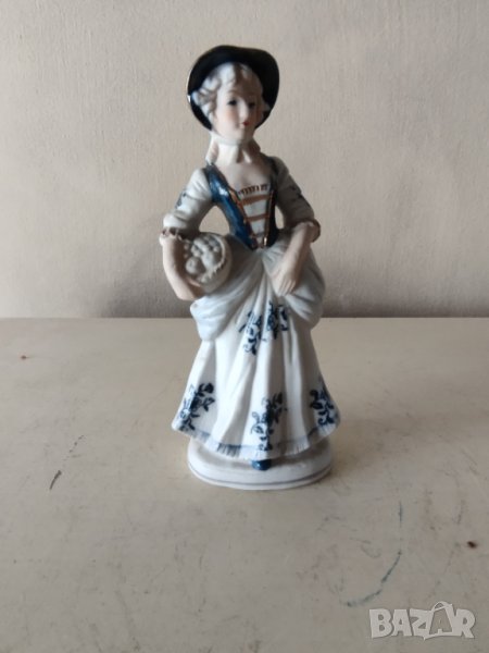 порцеланова статуетка, снимка 1