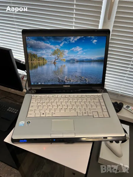 Лаптоп Toshiba , снимка 1