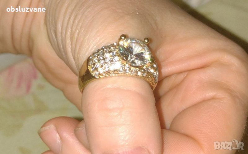 Искрящ пръстен с диамант и сапфири , снимка 1