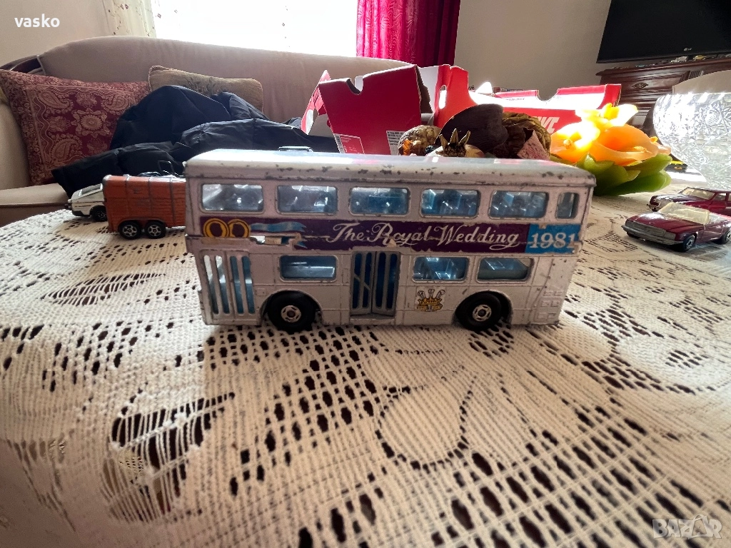 Английски Мачбокс-голям, снимка 1