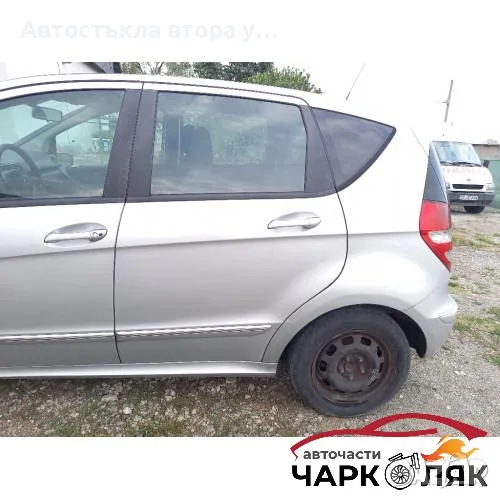 Врата задна лява Мерцедес А180, снимка 1