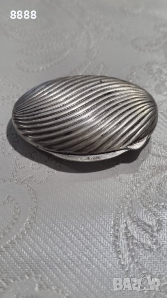 Винтидж сребърна кутия за хапчета , снимка 1