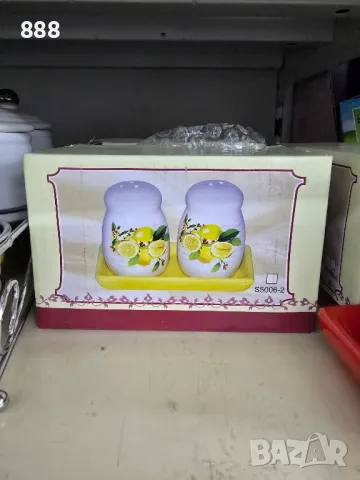 Бурканчета и солнички за подправки , снимка 2 - Аксесоари за кухня - 36521060