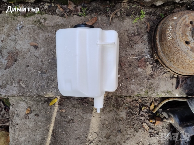 Казанче Чистачки За Тойота Карина 1995г / Toyota Carina 1995y, снимка 2 - Части - 52799265