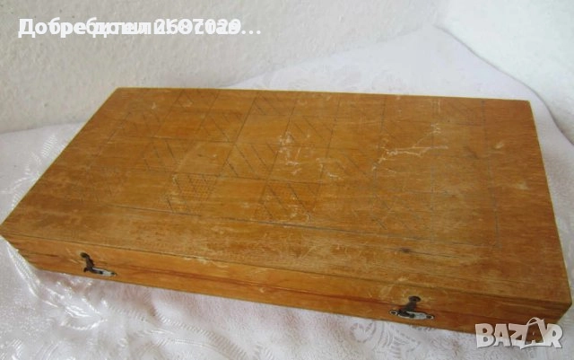 Стари различни кутии за шах и табла: голяма Стара дървена кутия за шах и табла , снимка 12 - Други ценни предмети - 29298149