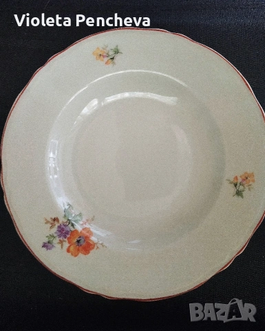 Ретро сервиз от 18 части - малки, плитки и дълбоки чинии х 6бр., снимка 3 - Антикварни и старинни предмети - 53219191