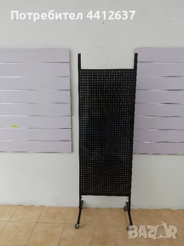 перфорирана метална стойка с колелца, снимка 1