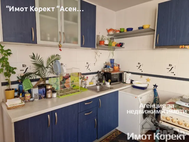 Имот Корект продава Самостоятелна Къща, широк център , снимка 15 - Къщи - 49086654