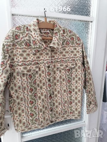 Дамско красиво марково яке! 