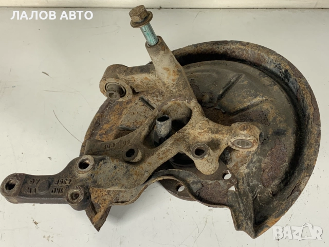 Заден ляв шенкел главина Шкода Октавия 2 Zaden lqv shenkel glavina Skoda Octavia II (04-10)г., снимка 2 - Части - 52646550